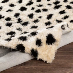 Avery Rug - Black/Ivory 10 Avery Rug - Black/Ivory -Home Decor 620033509 3 72204.1690281243.386.513