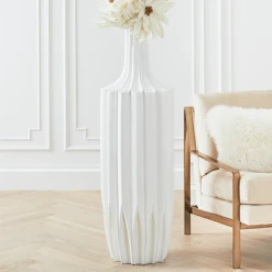 Savannah Floor Vase -Home Decor webimage 121046071 ALT1