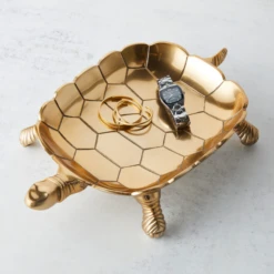 Nikki Chu - Tortoise Plate -Home Decor webimage 160219677 1 jpg