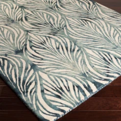 Lemour Rug - Peacock -Home Decor webimage 620085022 1 jpg 1